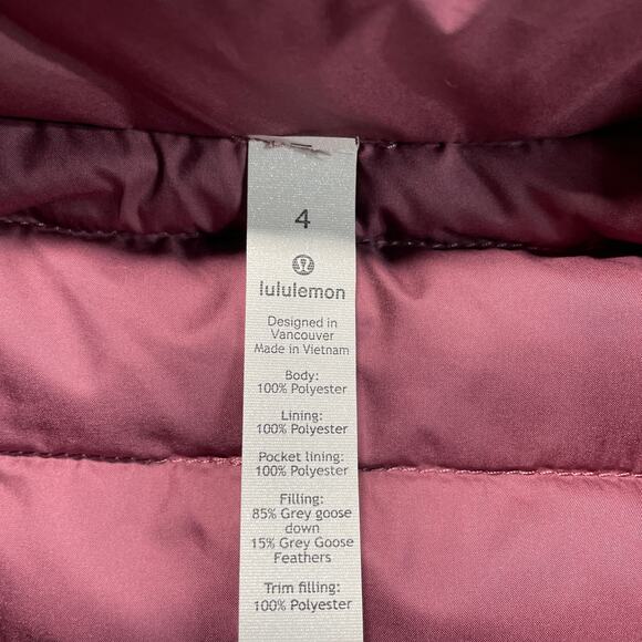 Lululemon Pack It Down Vest 4 Lightweight Packable Travel Goose Outdoor Hiking - Picture 3 of 10
